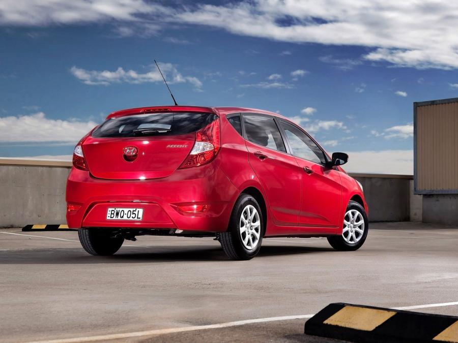  Hyundai Accent 5-Door 2011 года  (AU) (фото 13 из 16)